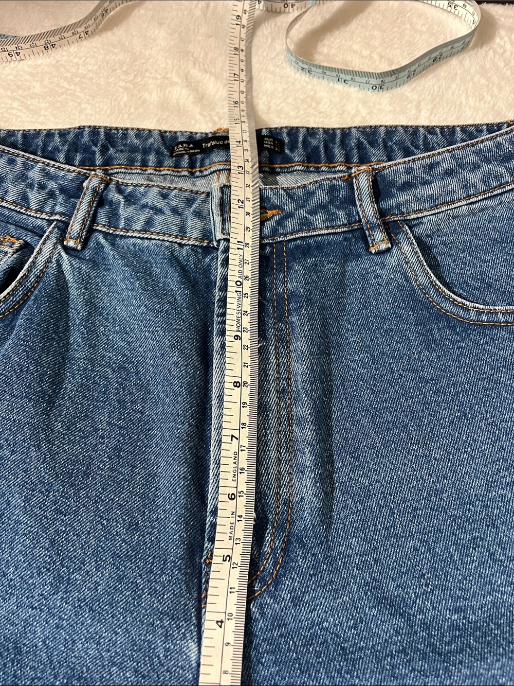Zara Women’s Mom Jeans in Classic Blue Denim - Picture 3 of 7
